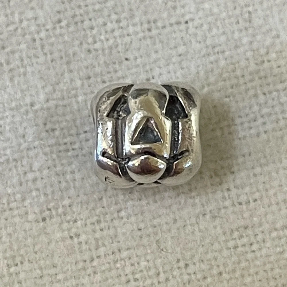 Pandora Jack-O-Lantern Pumpkin Charm - Picture 6 of 12